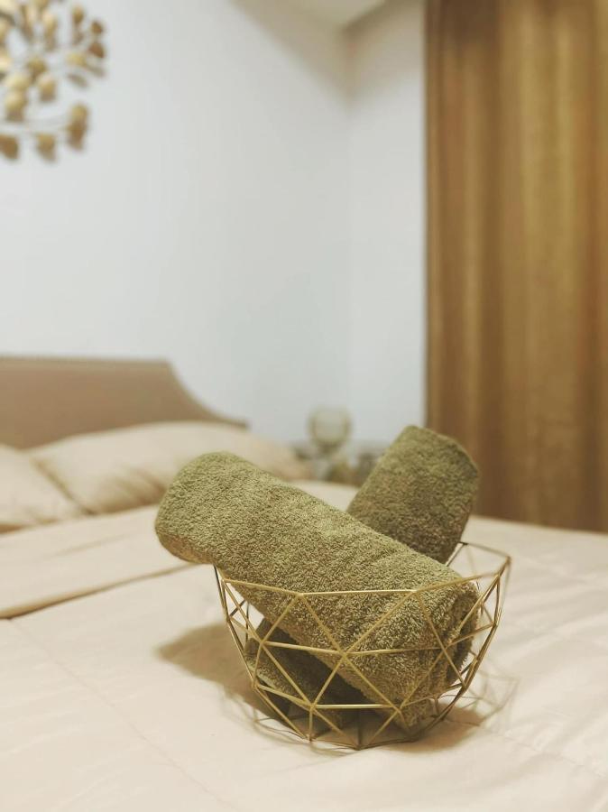 Unit 1537 Bahamas Tower Azure Urban Resort Residence Paranaque City Bacoor Esterno foto